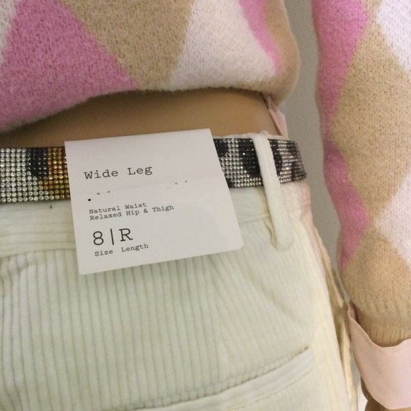 SIZE 8 WINTER WHITE CUT OFF CORDUROY SHORTS - Picture 4 of 9